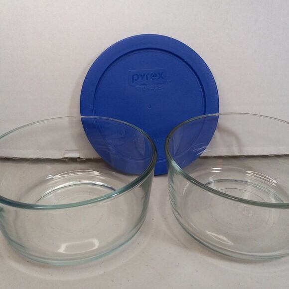 Pyrex Food Storage Container 4 cup Glass Bowls 1 lid - Picture 2 of 5